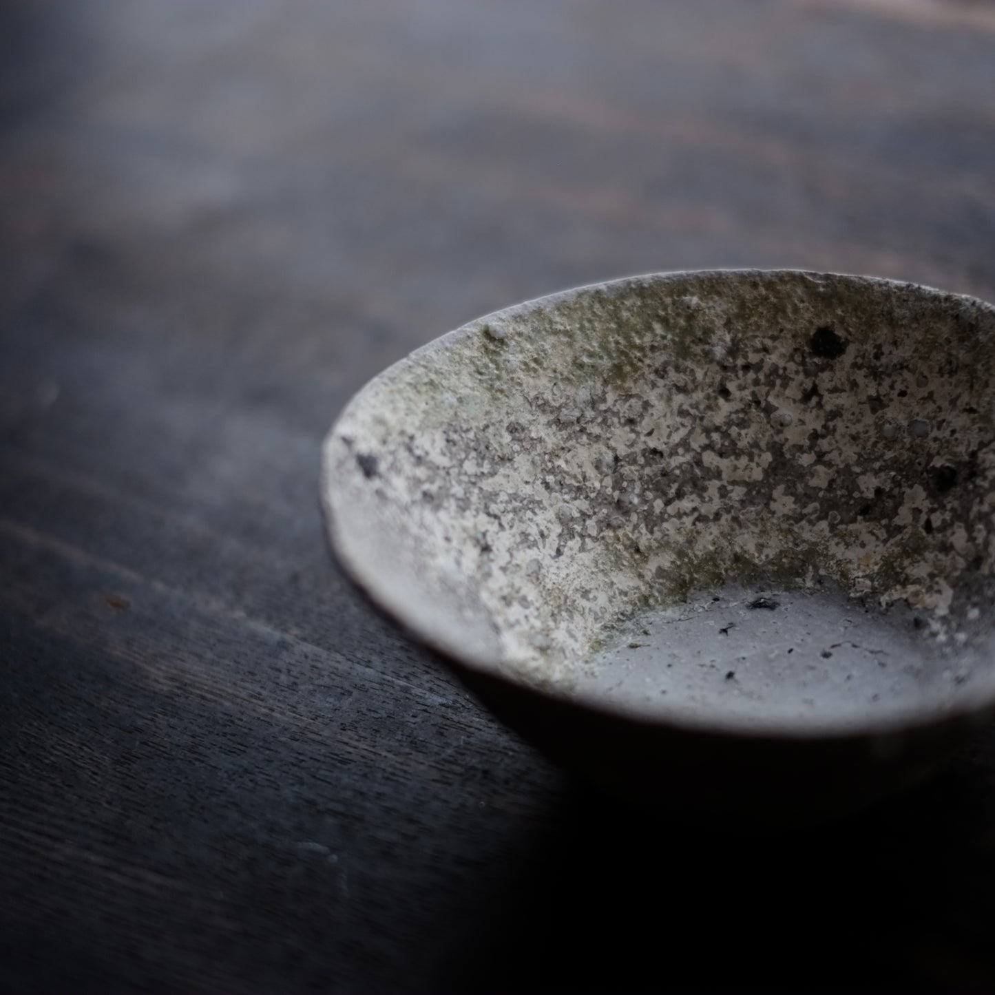 時代 片身 自然釉 山茶碗 (鎌倉時代 12-14世紀)