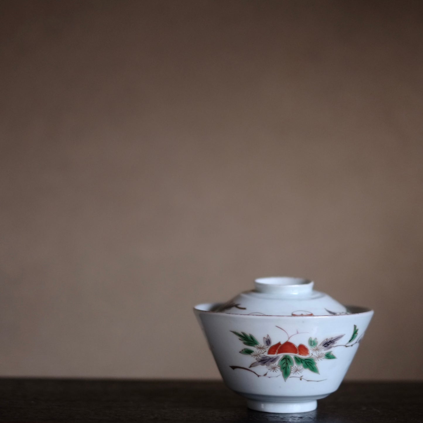 古伊万里白磁 栗図色絵 蓋付茶碗(江戸時代)