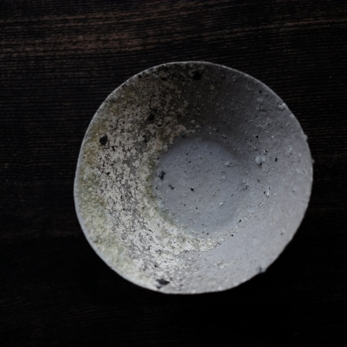 時代 片身 自然釉 山茶碗 (鎌倉時代 12-14世紀)