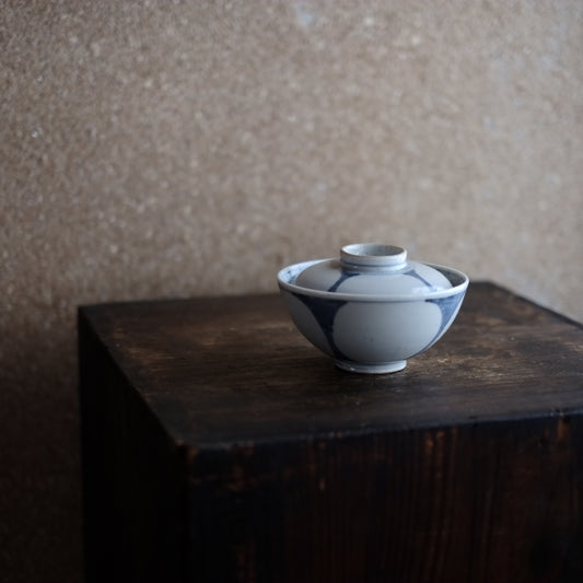 古伊万里 透かし丸文染付 蓋付碗(江戸時代)
