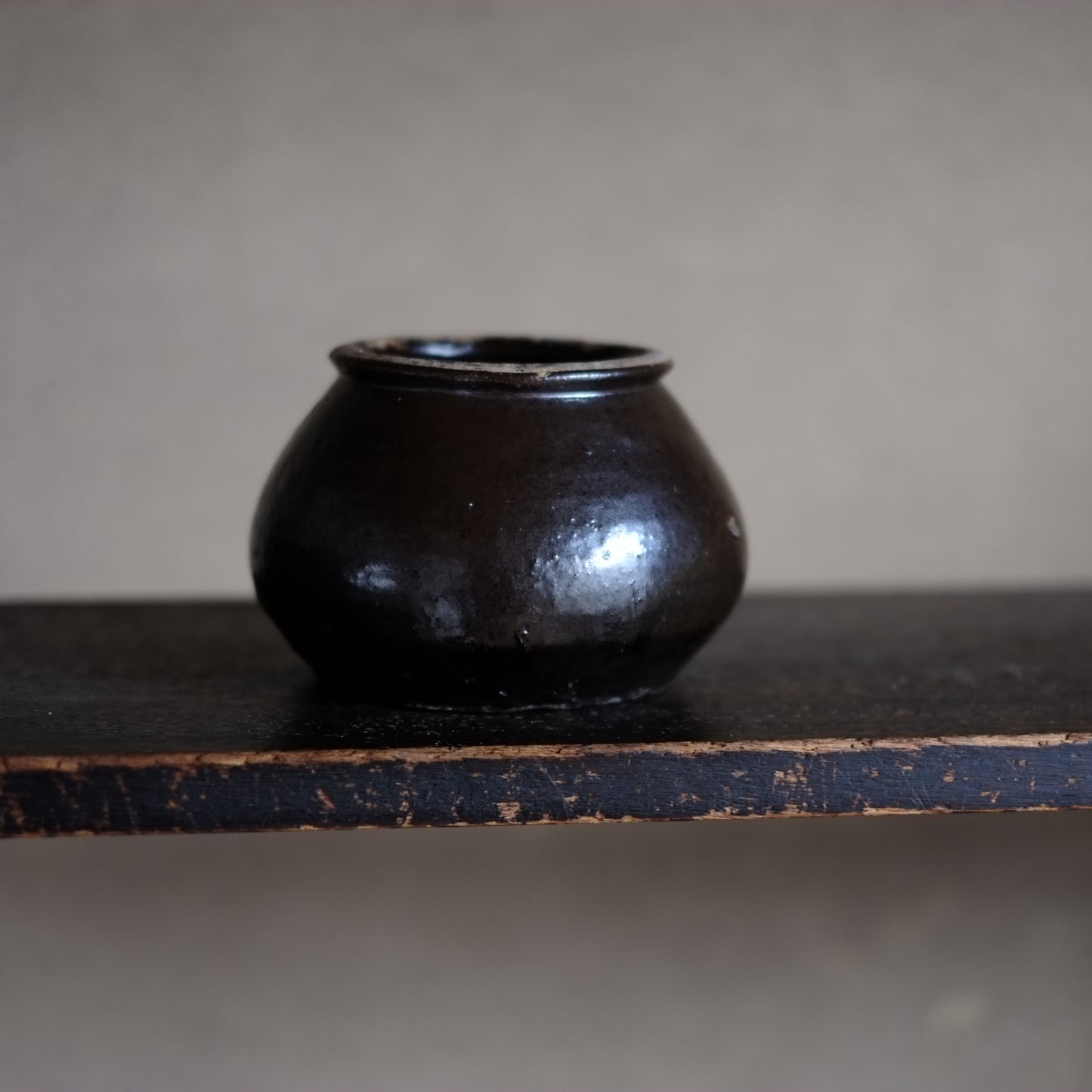 時代 黒褐釉算盤形壺 (18-19世紀)