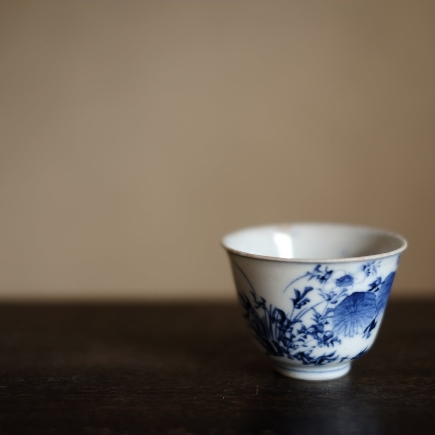 巨鹿城焼 秋草文染付 煎茶碗 盃 (江戸末)