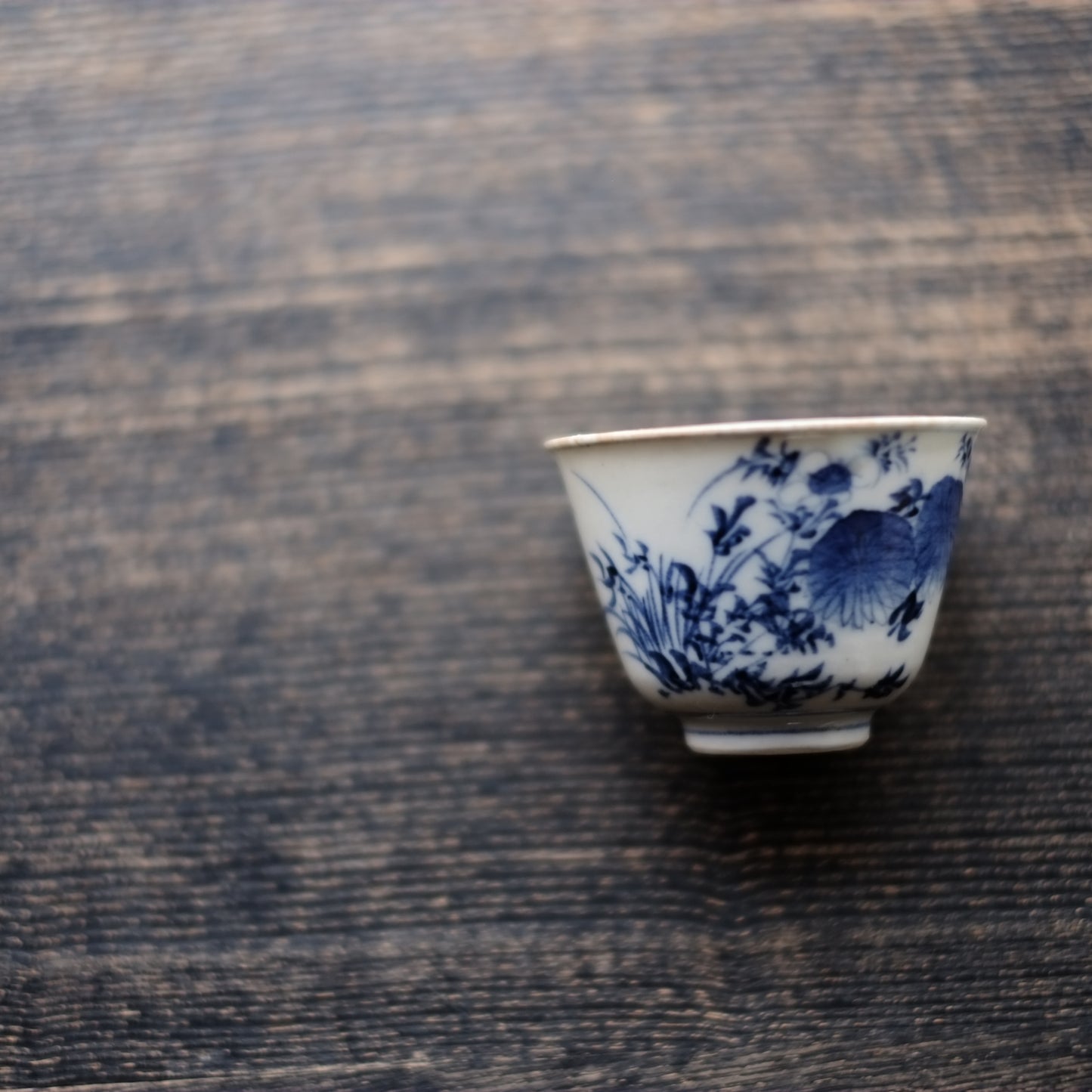 巨鹿城焼 秋草文染付 煎茶碗 盃 (江戸末)