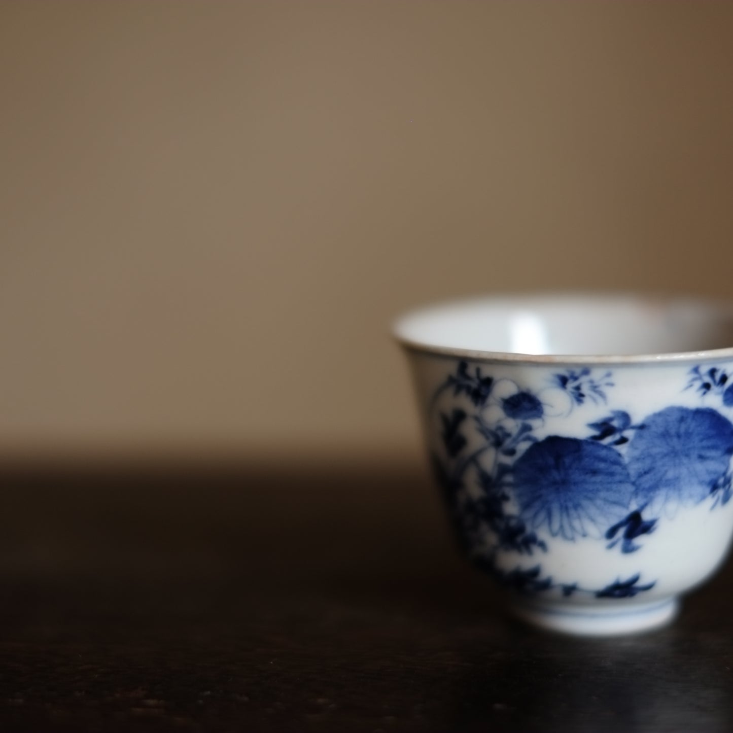 巨鹿城焼 秋草文染付 煎茶碗 盃 (江戸末)