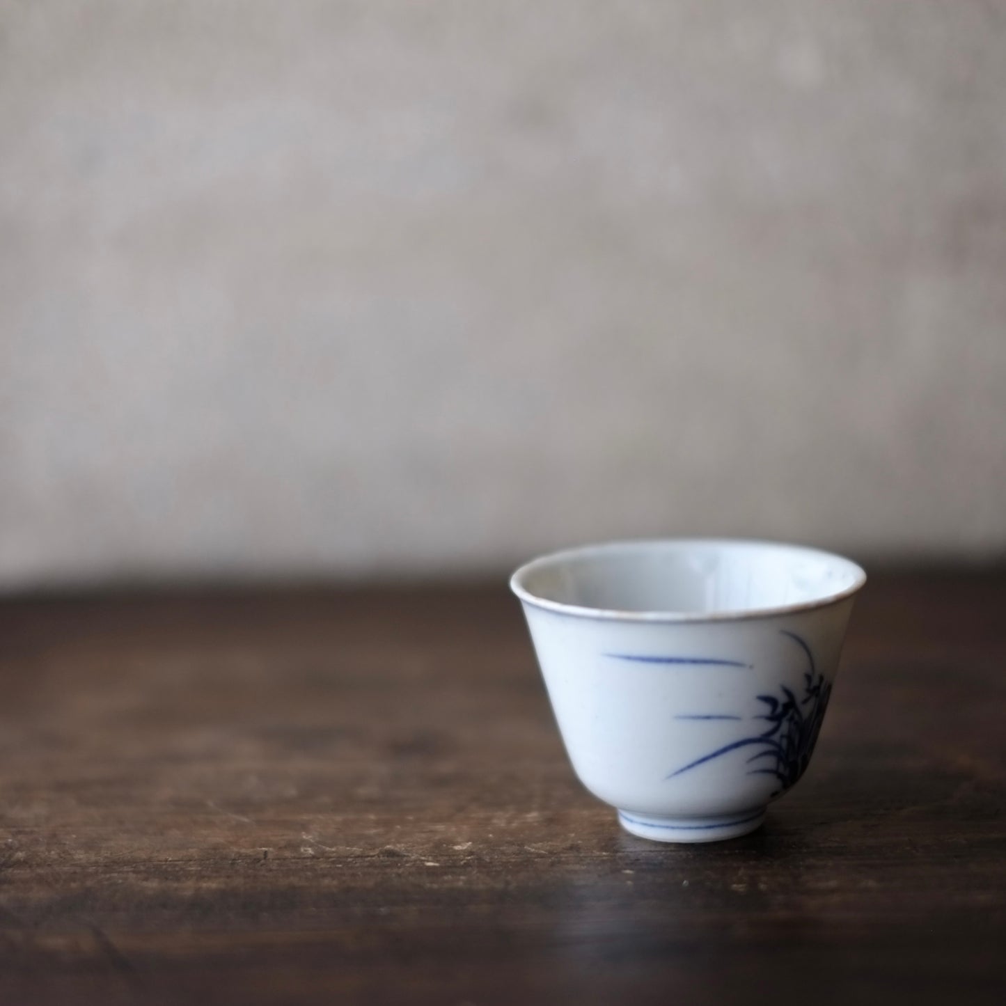 巨鹿城焼 秋草文染付 煎茶碗 盃 (江戸末)