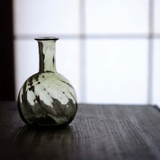 時代 捻りデザインガラス徳利