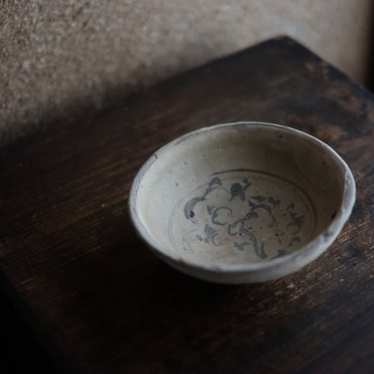 時代 宋胡録 白釉染付茶碗 (14世紀)