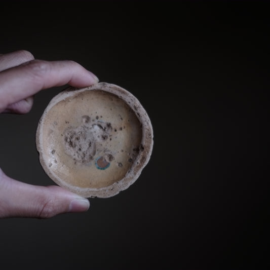 時代 刻文 白釉 豆皿