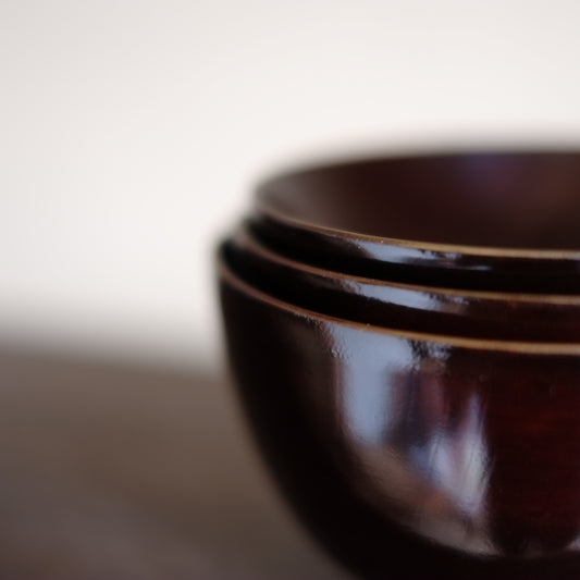 時代 黒艶漆塗布着 三つ椀 (江戸–明治初期)