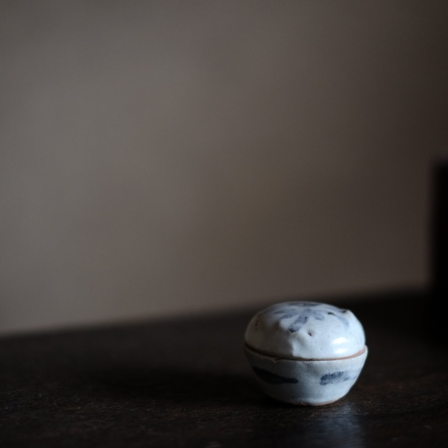 呉須染付花紋 香合 小合子 (明朝 16-17世紀)