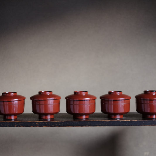 時代 吉野地方 縁黒朱塗 蓋付壺椀 (江戸後期ー明治初期)