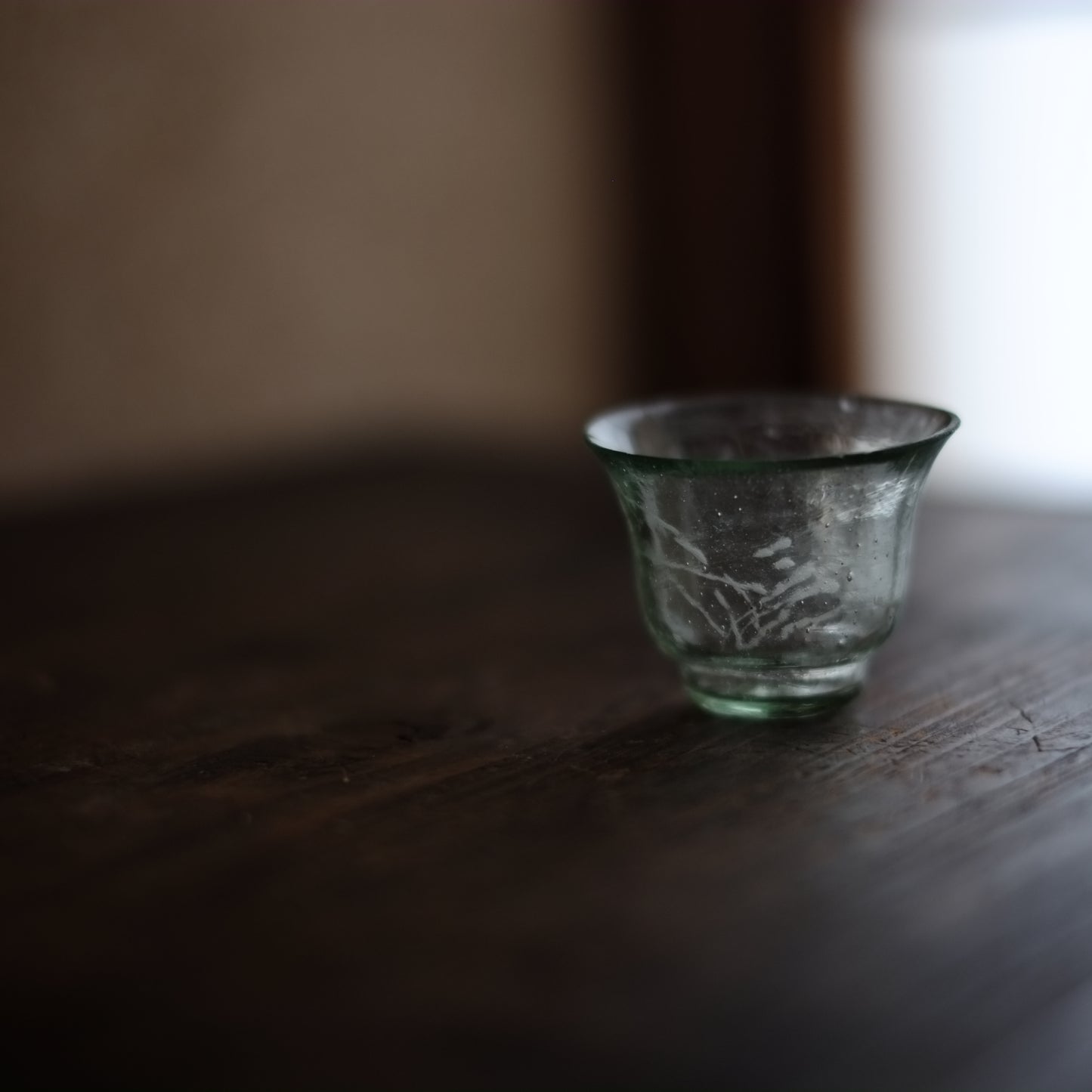 時代 吹きガラス サンドブラスト草花文 盃