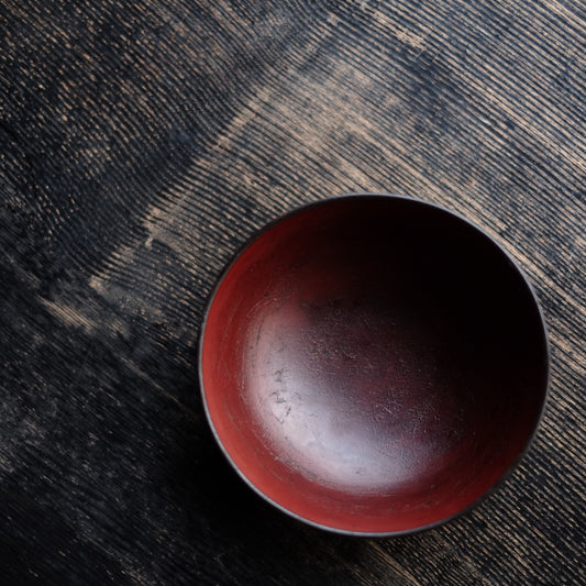 侘びれた 断紋 朱椀 (桃山-江戸初期)
