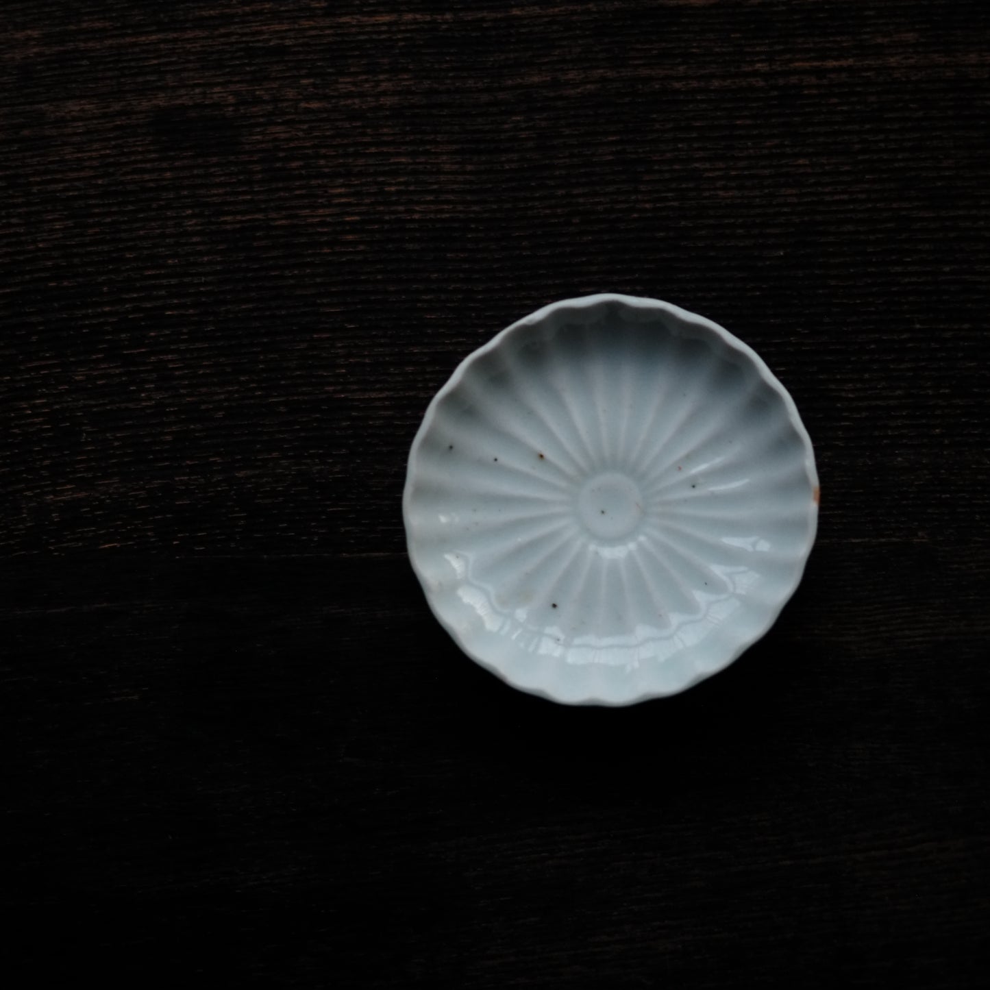 時代 菊文白磁豆皿 (19世紀)
