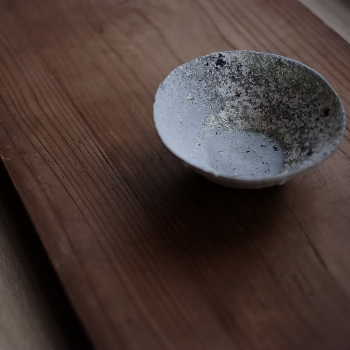 時代 片身 自然釉 山茶碗 (鎌倉時代 12-14世紀)