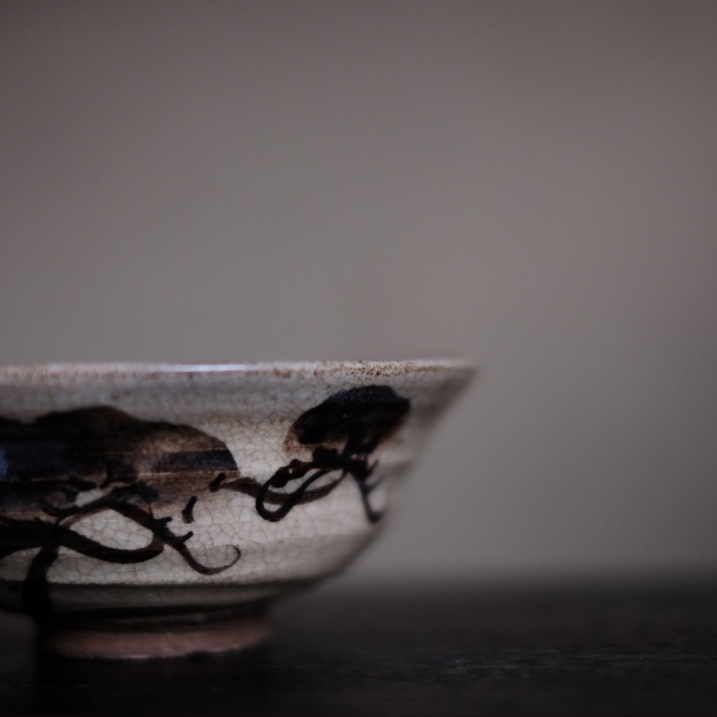 時代 灰釉鉄絵 茶碗 (19世紀)
