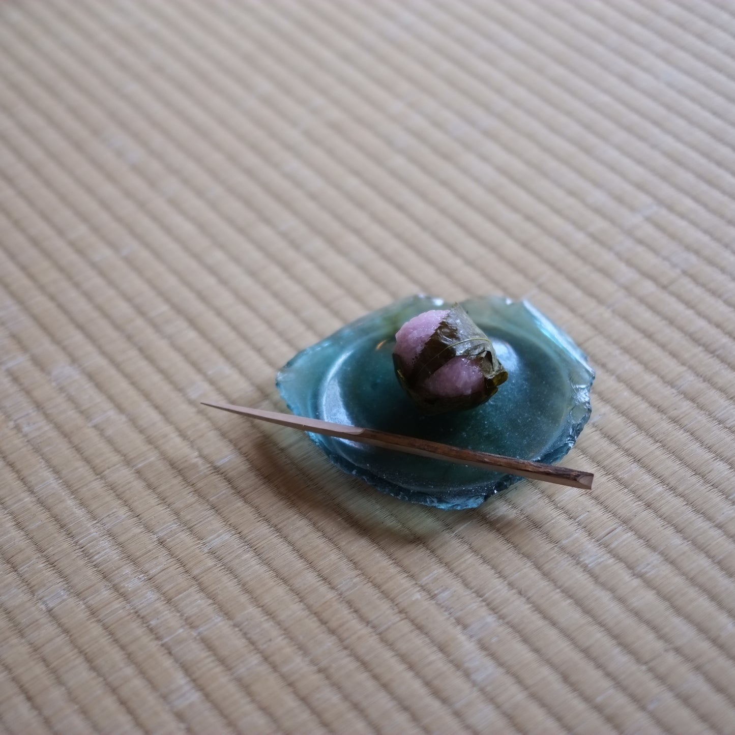 川揚り 時代ガラス 平皿残欠