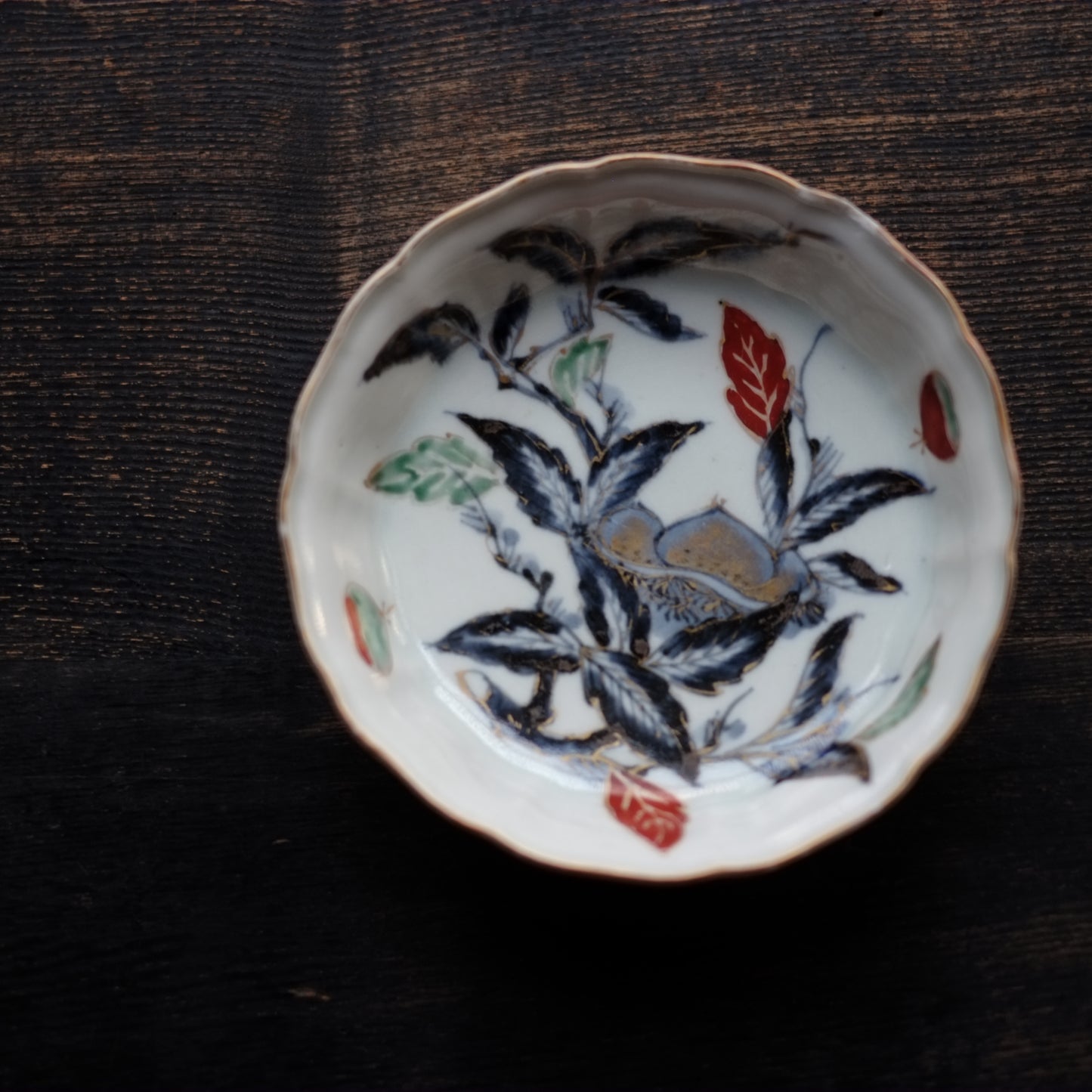 時代 栗図色絵金蘭手 輪花膾皿 (江戸時代)
