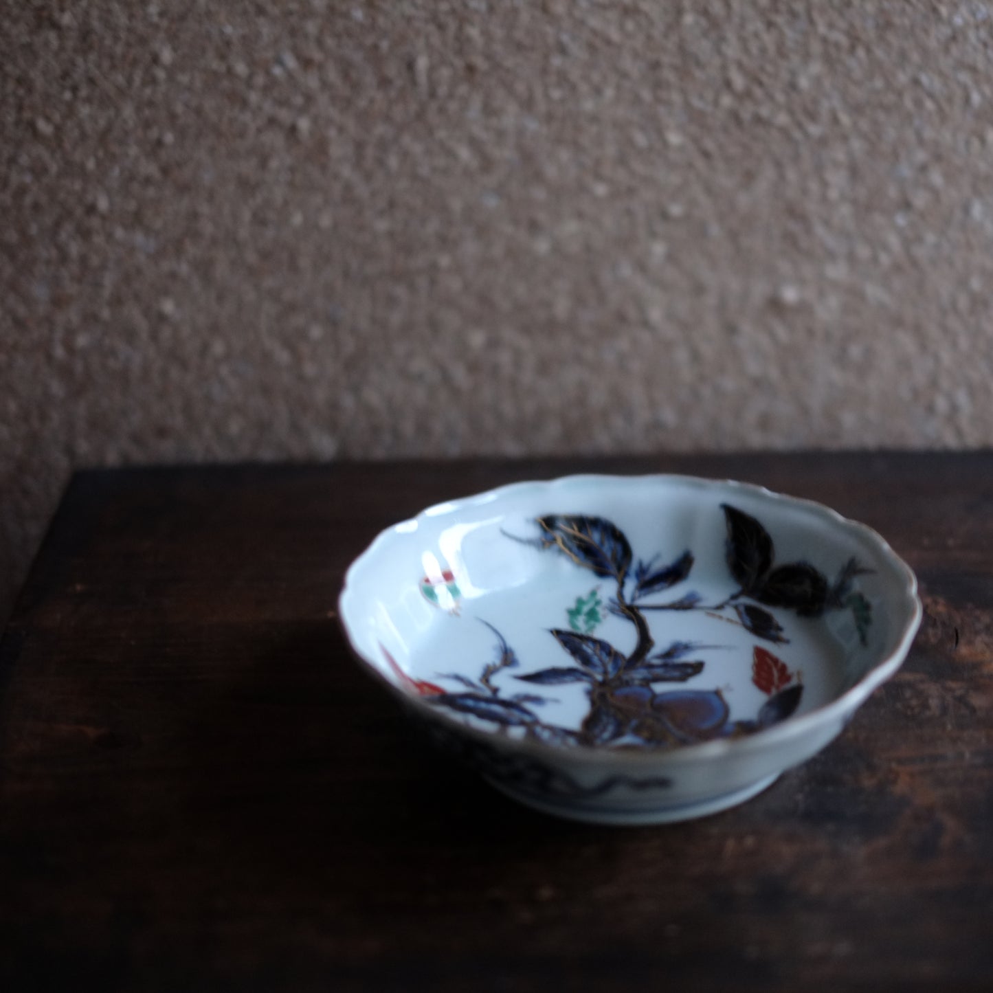 時代 栗図色絵金蘭手 輪花膾皿 (江戸時代)