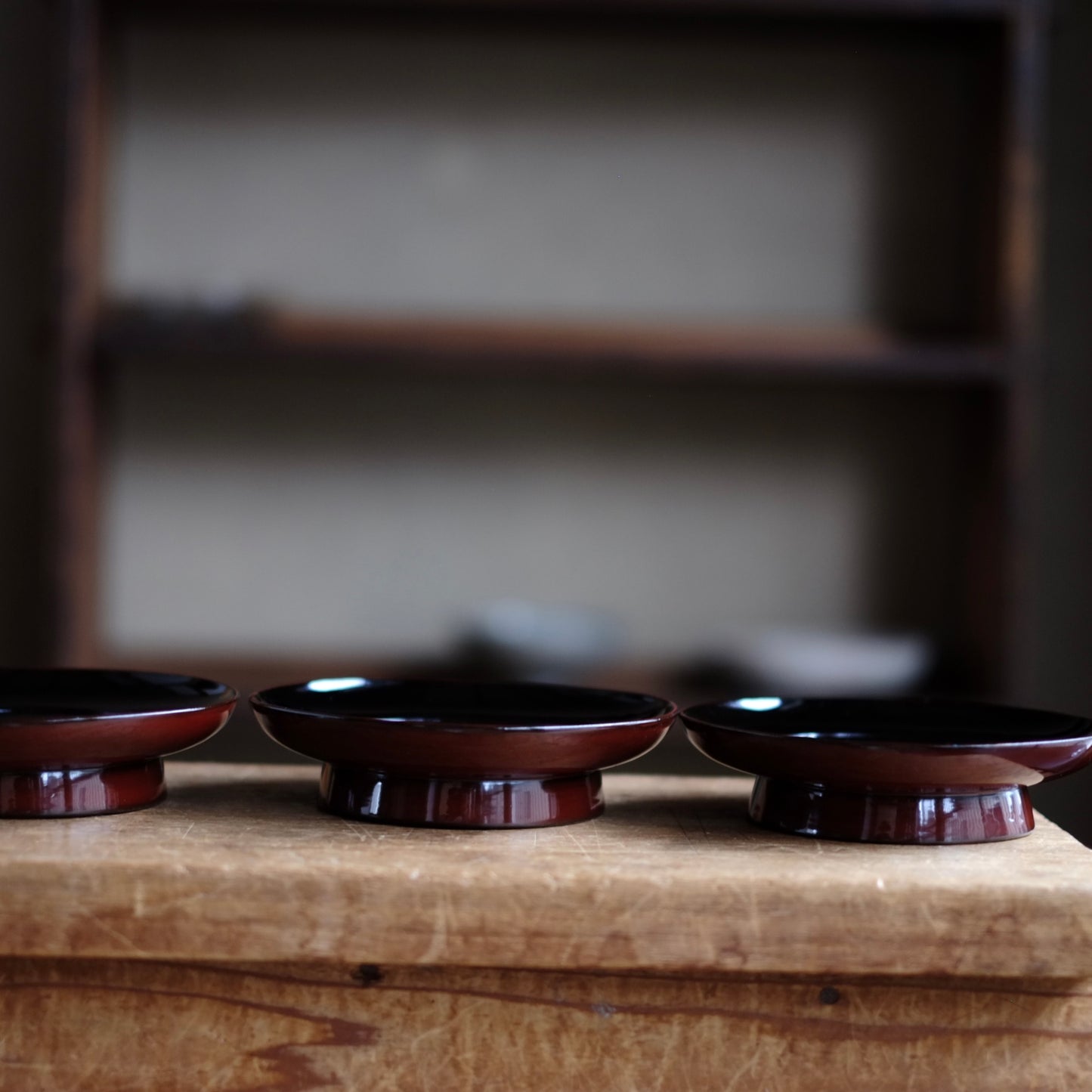 外潤塗内黒漆 椿皿(明治時代)