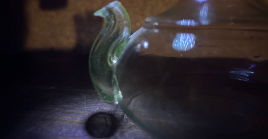 時代 ウランガラス 銚子形徳利