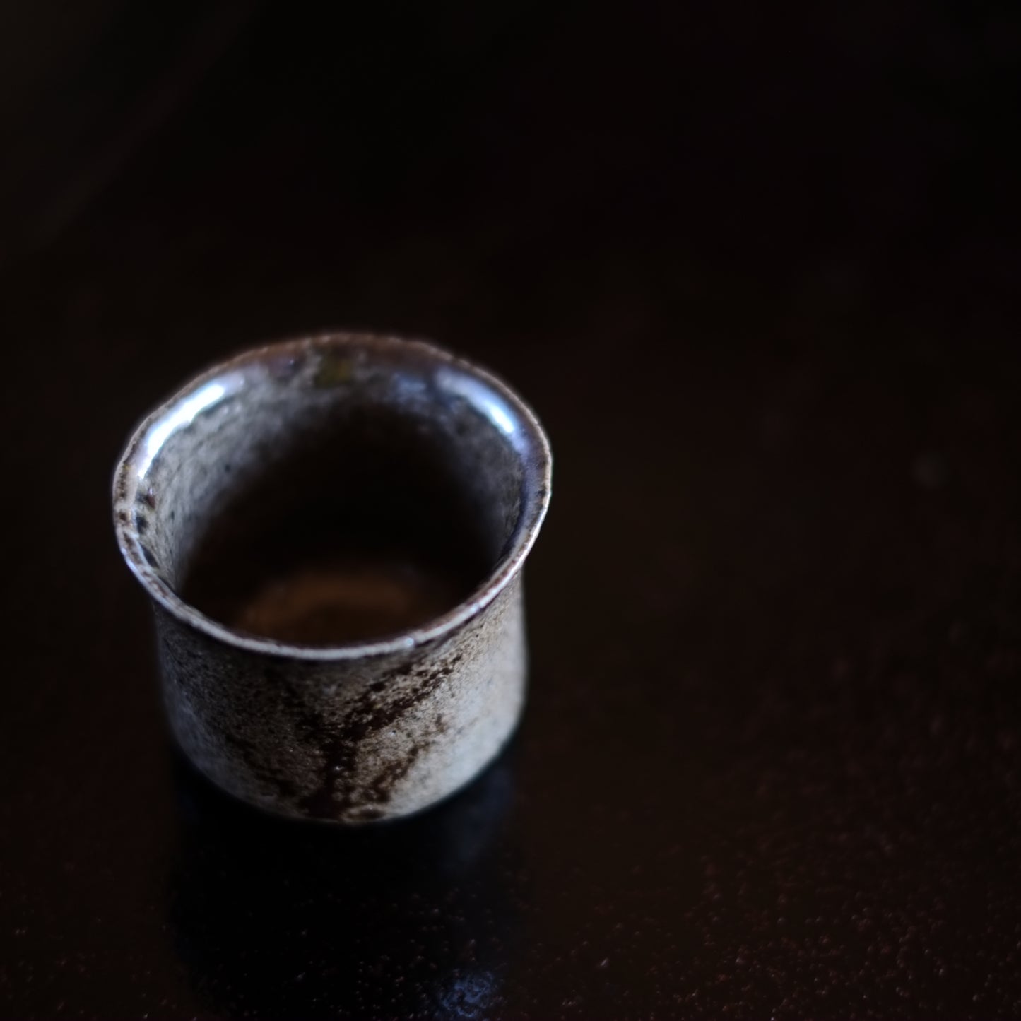 時代 皮鯨鉄絵 ぐい呑 筒盃(昭和期)