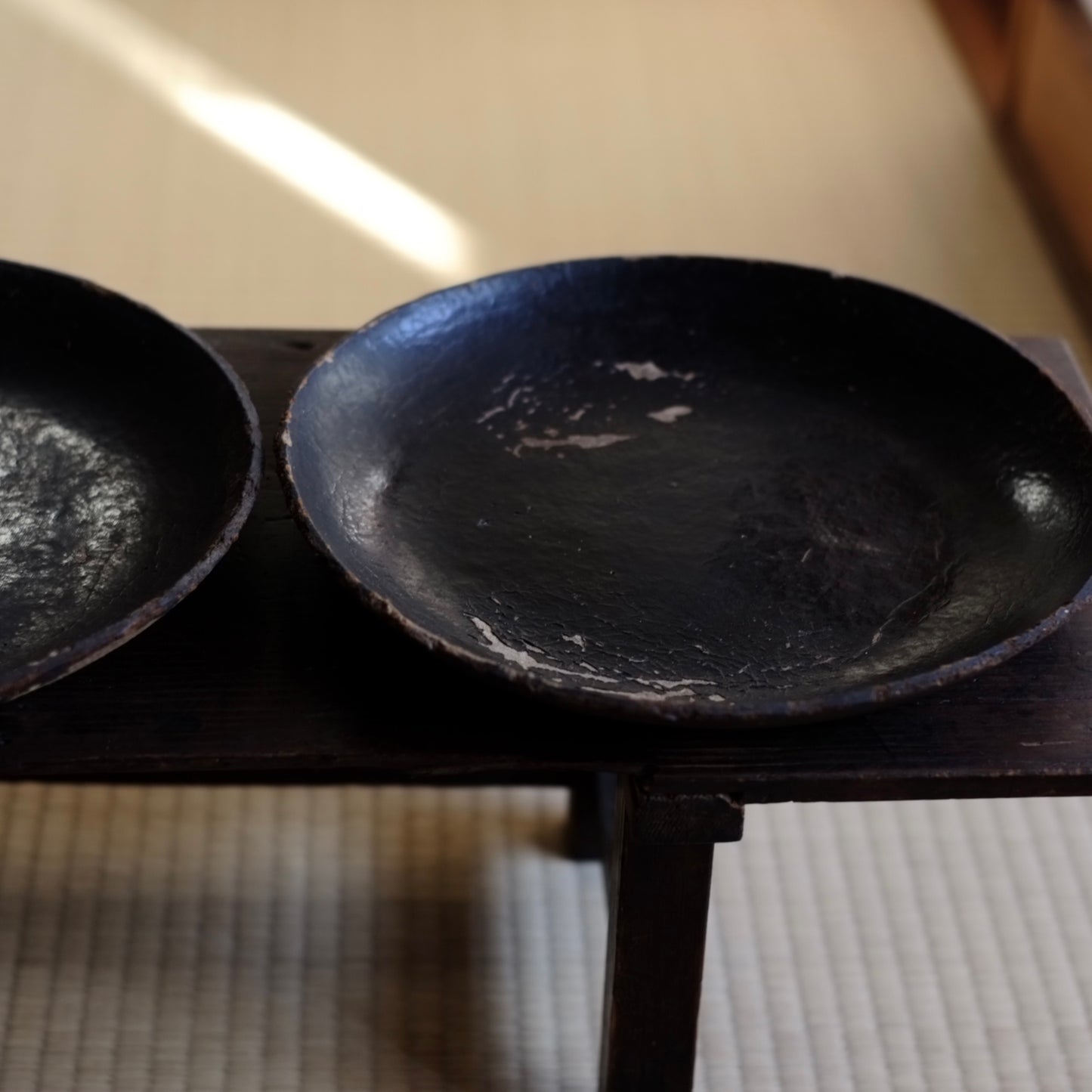 黒侘びた 漆紙皿 見立て盆 繭皿 (明治時代)