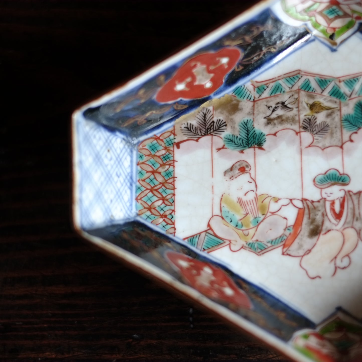 時代 大聖寺伊万里 色絵金襴 菱皿(明治時代)