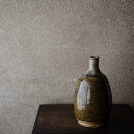 時代 鉄釉卯の斑 徳利 瀬戸・美濃 花生 (江戸中期)