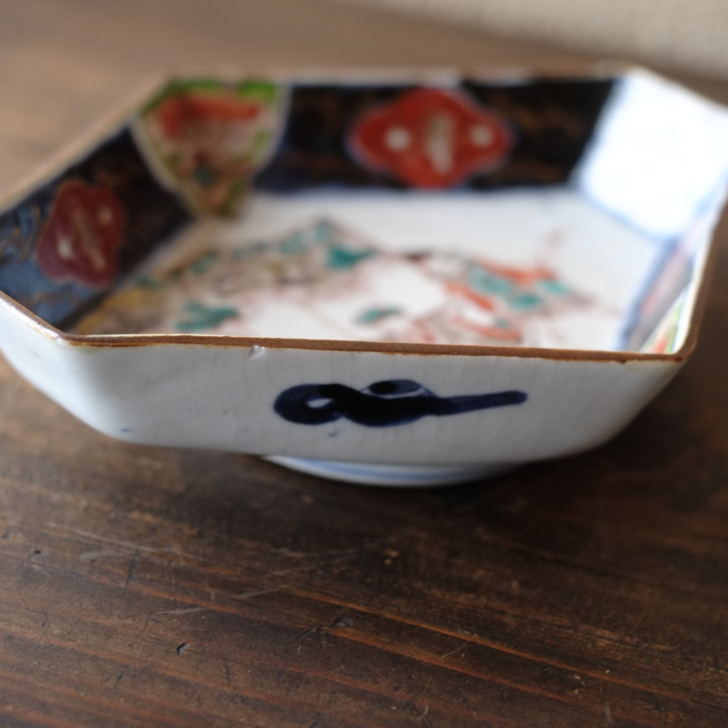 時代 大聖寺伊万里 色絵金襴 菱皿(明治時代)
