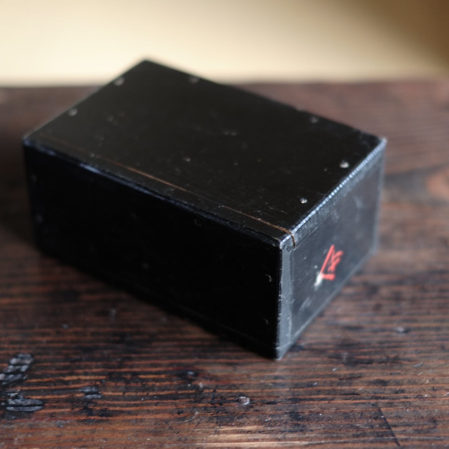 時代 丁稚奉公 黒漆塗 木箱枕 (明治時代)