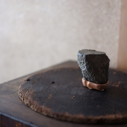 山城多賀石 高土坡 水石 (台座付)