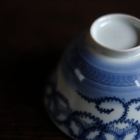 古伊万里 七宝輪繋ぎ文 蓋付碗 (江戸後期)