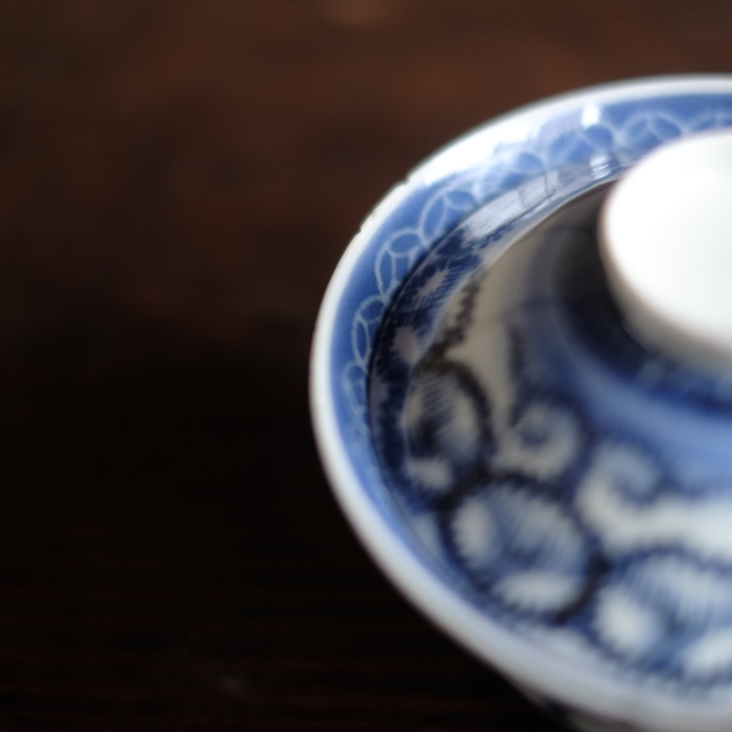古伊万里 七宝輪繋ぎ文 蓋付碗 (江戸後期)