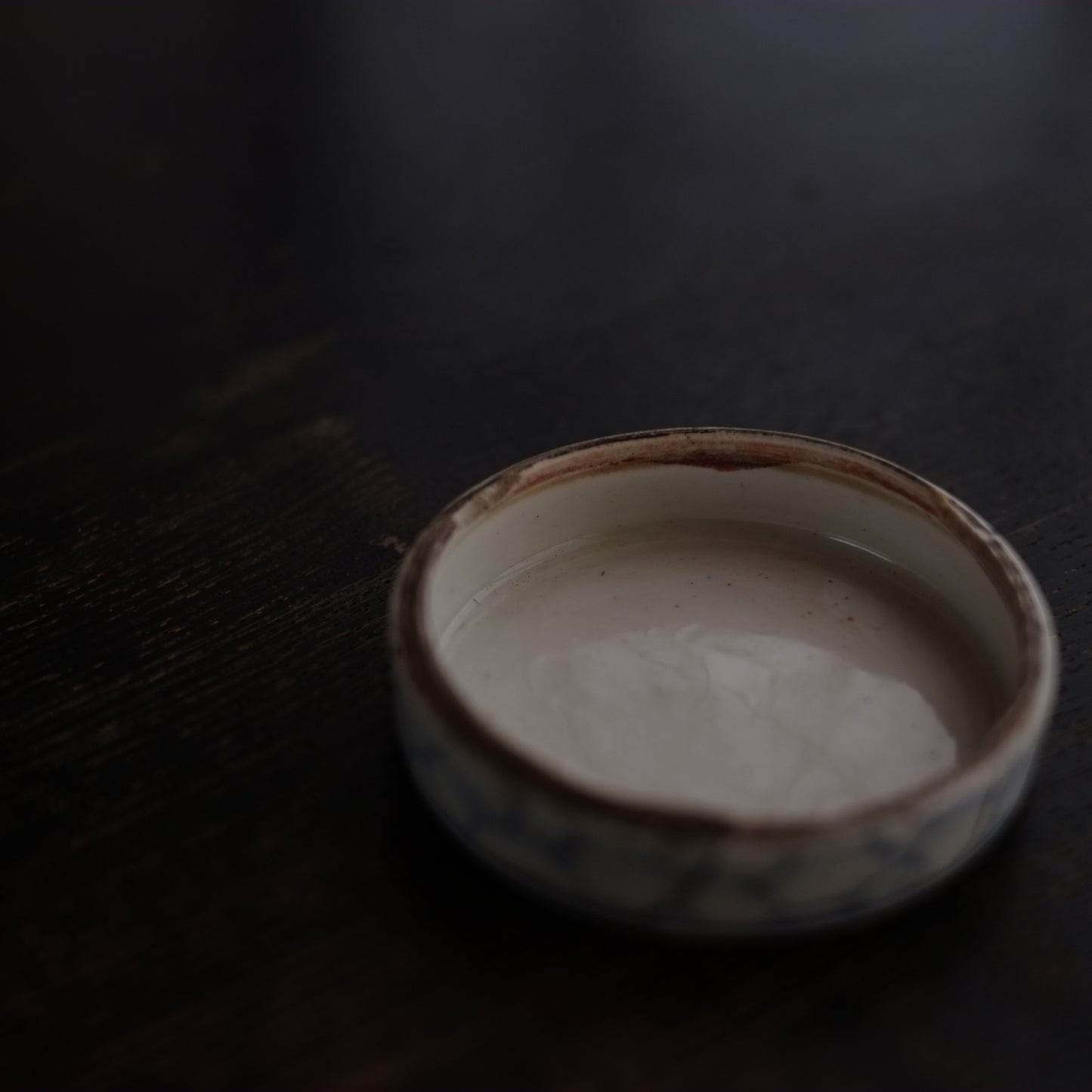 龍氷裂文染付 合子 香合(清朝期)