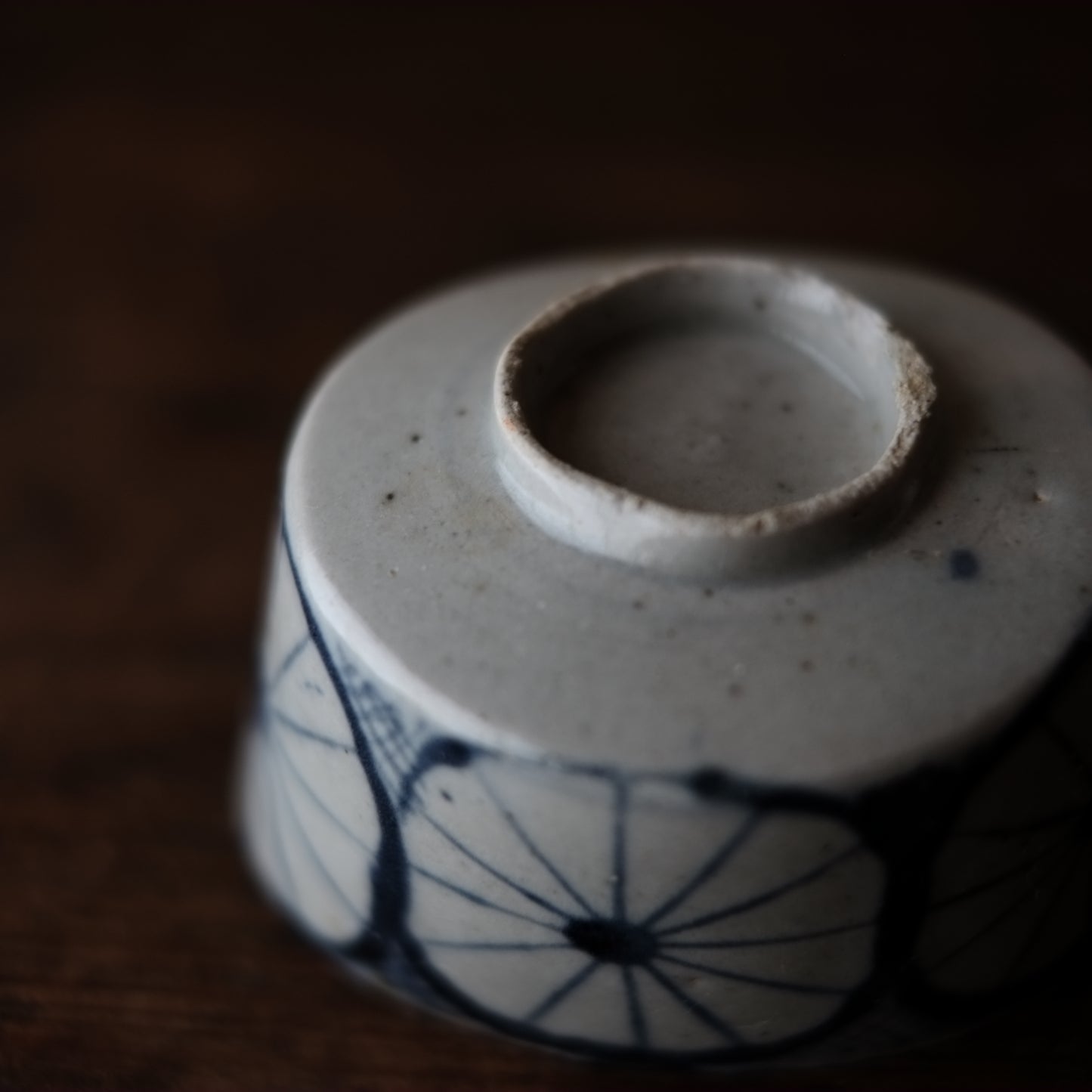 へうげ 美濃太白 菊文半筒猪口 (江戸時代)
