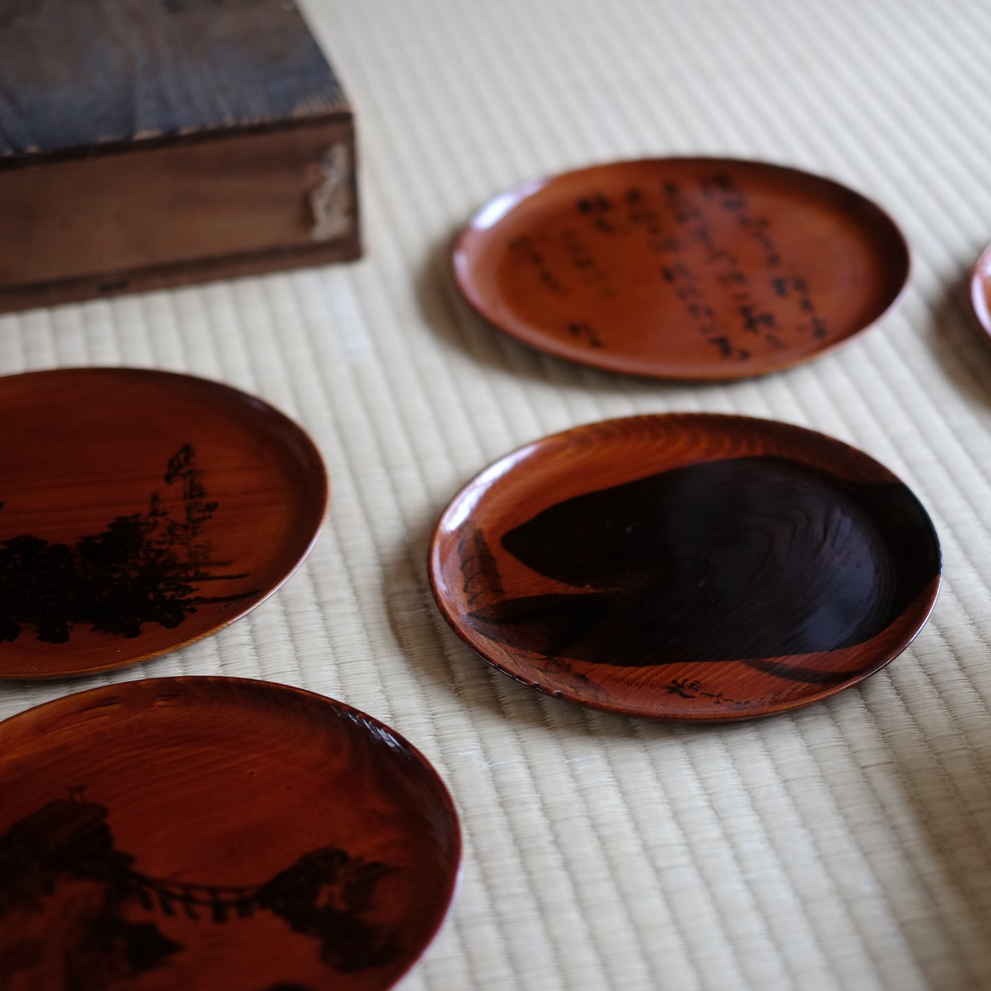 飛騨春慶塗 銘々墨絵箱根盆 5客揃 共紙時代箱付 乾梅亭合作(明治時代)