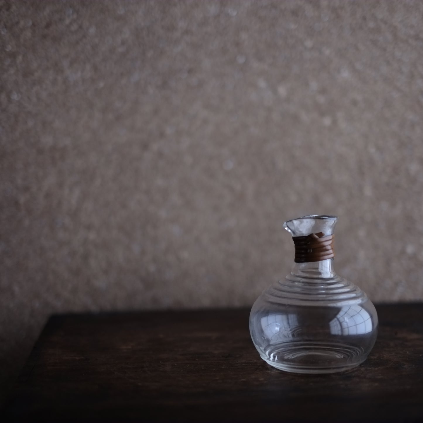 時代　型吹きガラス　藤皮付輪線文徳利　(大正-戦前頃)