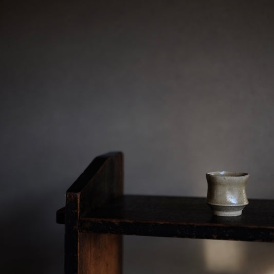 時代 黄釉 ぐい呑み 筒盃 (幕末-明治頃)