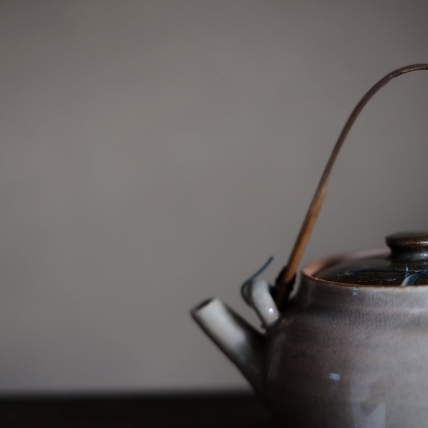時代　灰釉土瓶　茶急須　（明治末-昭和初期)
