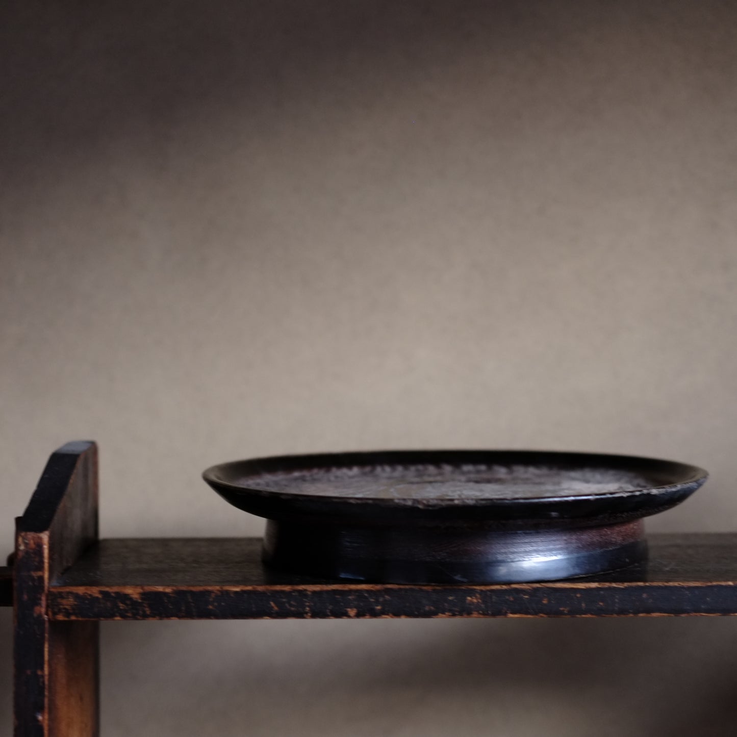 時代　侘布着漆塗高足形丸盆（江戸後期-明治時代19世紀）