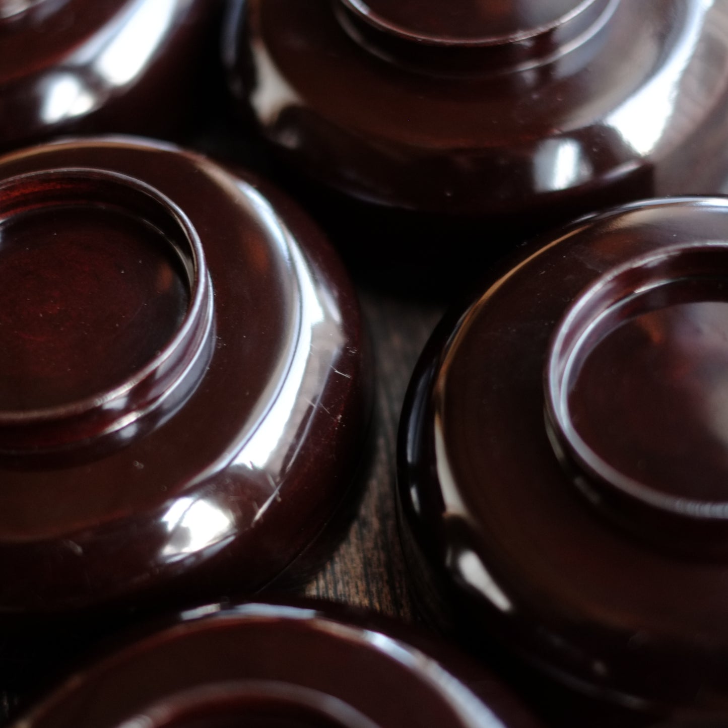 時代　黒漆真塗面取平椀（江戸後-末期）