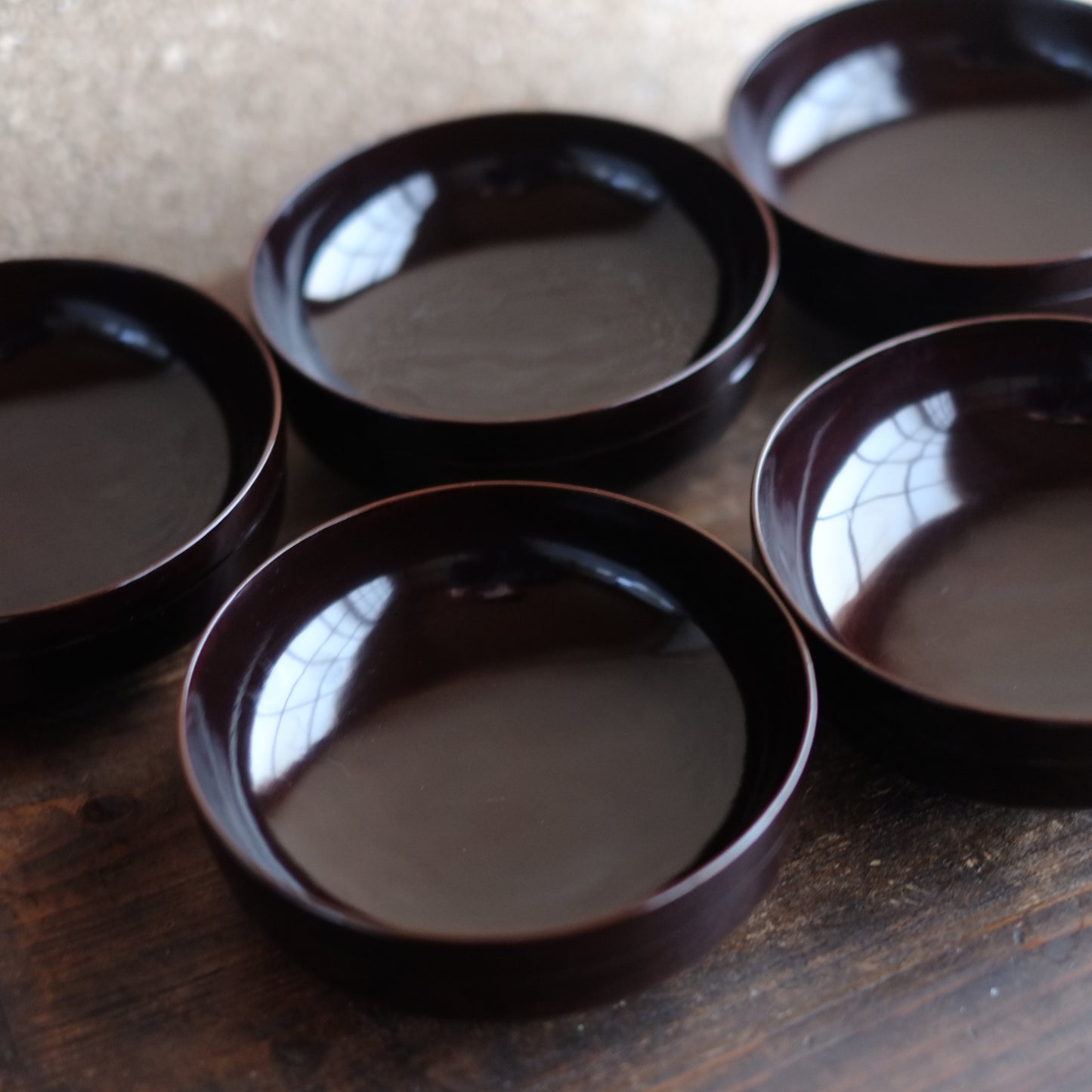 時代　黒漆真塗面取平椀（江戸後-末期）