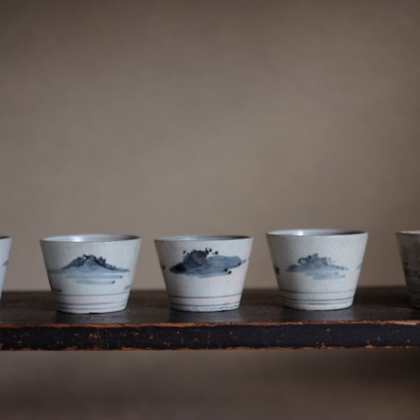 時代　陶胎染付　海浜風景図　蕎麦猪口　(江戸後期)