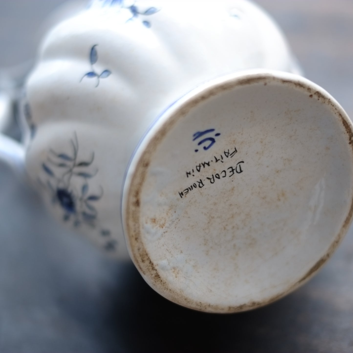 時代　フランス　ファイアンス　白釉藍絵草文ピューター付水指　(1920-1950s'頃)