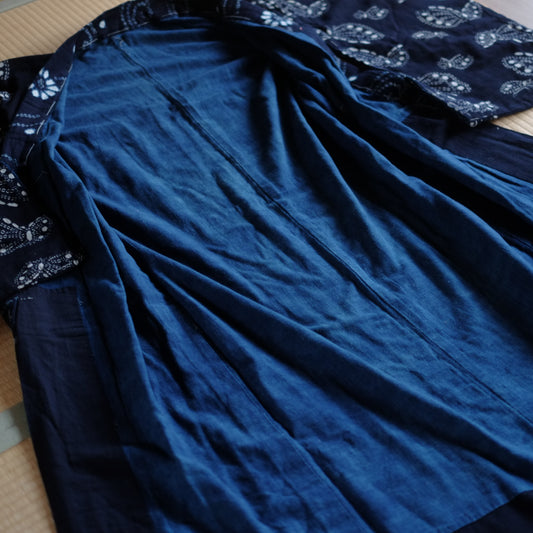 時代 浅舞・横手絞り 藍染木綿着物 仕付糸付(明治期頃)