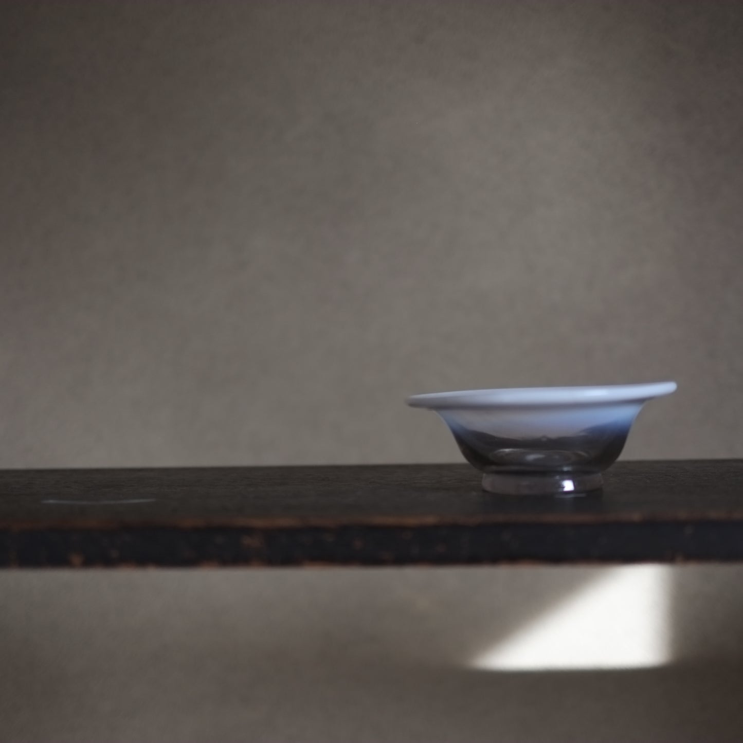 時代　縁乳白氷コップ　ウランガラス　大正期頃　(20世紀)