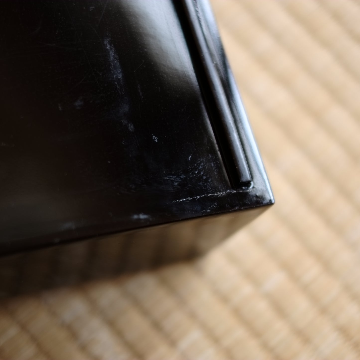 時代　黒漆塗縁金三段重箱　（明治時代)
