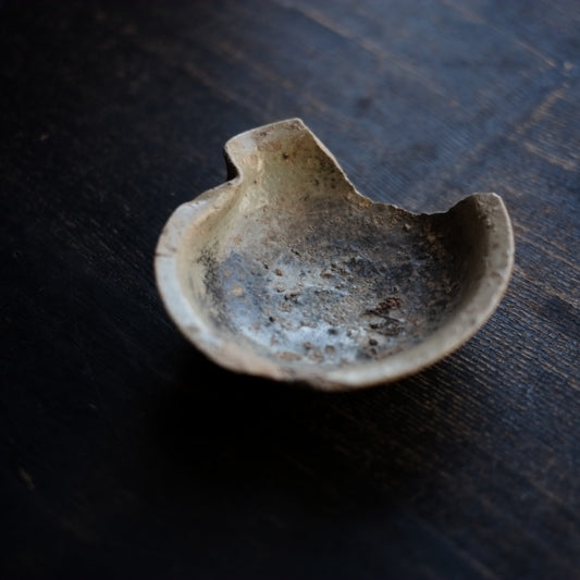 古唐津 平向付 ひしゃげ残欠 (桃山〜江戸初期)