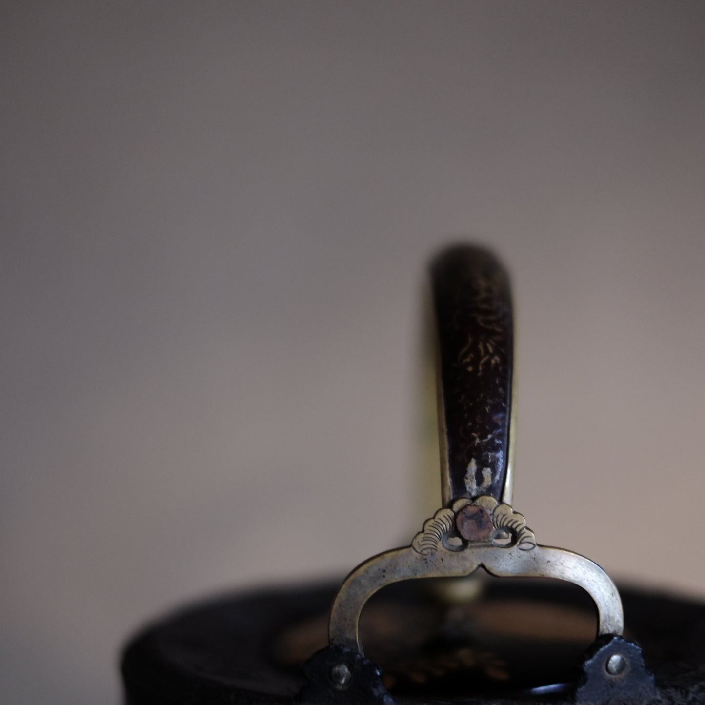 時代　研出蒔絵蓋　鉄銚子　対　燗鍋　時代箱付 (江戸時代)